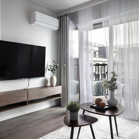 New #Madalinskiego57 - City Center, New Bulding, 2 Bedrooms, 2X Double Beds And A Fold-Out Sofa, Separate Kitchen, Air Conditioning, Balcony, Underground Parking, Self Check In 24H, Internet, Netflix, Coffee Machine, Washing Machine,1 Km To The Railw Wrocław Kültér fotó
